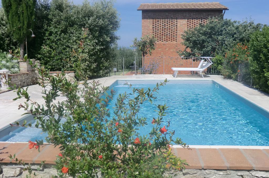 Agriturismo Podernuovo アッシャーノ エクステリア 写真