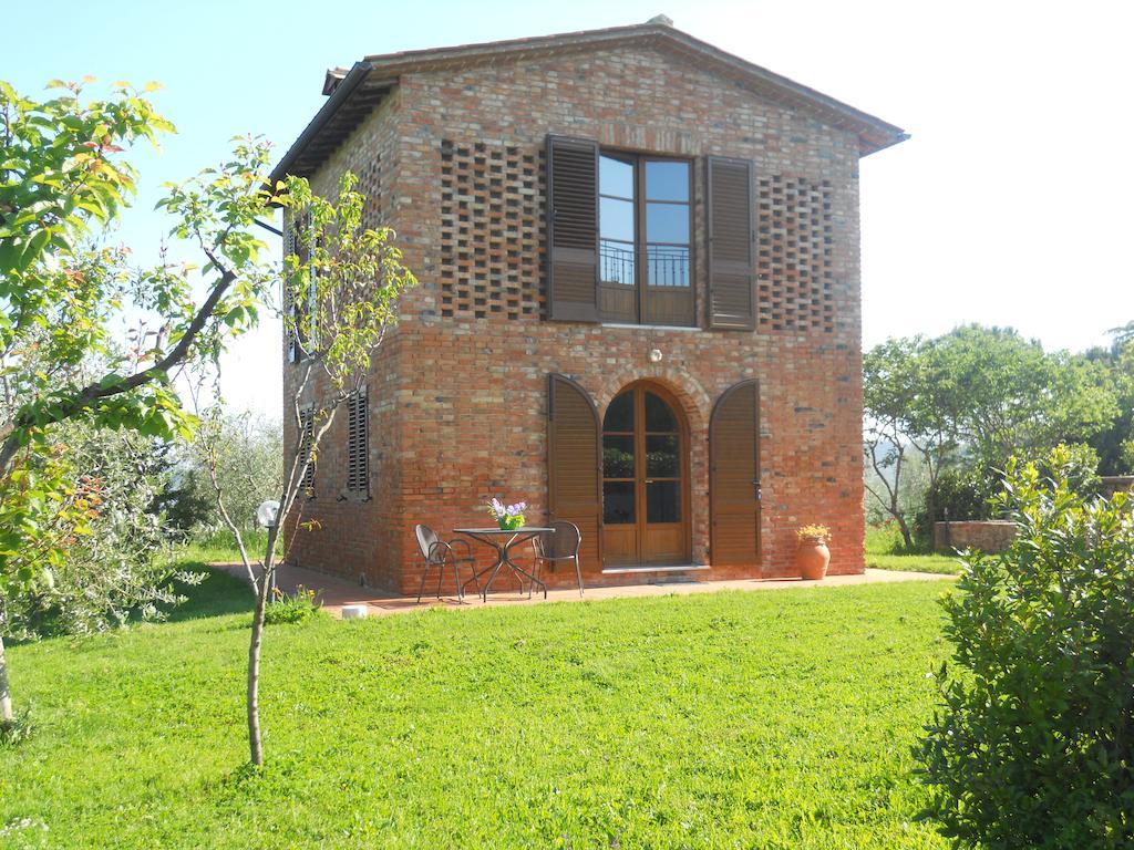 Agriturismo Podernuovo アッシャーノ エクステリア 写真