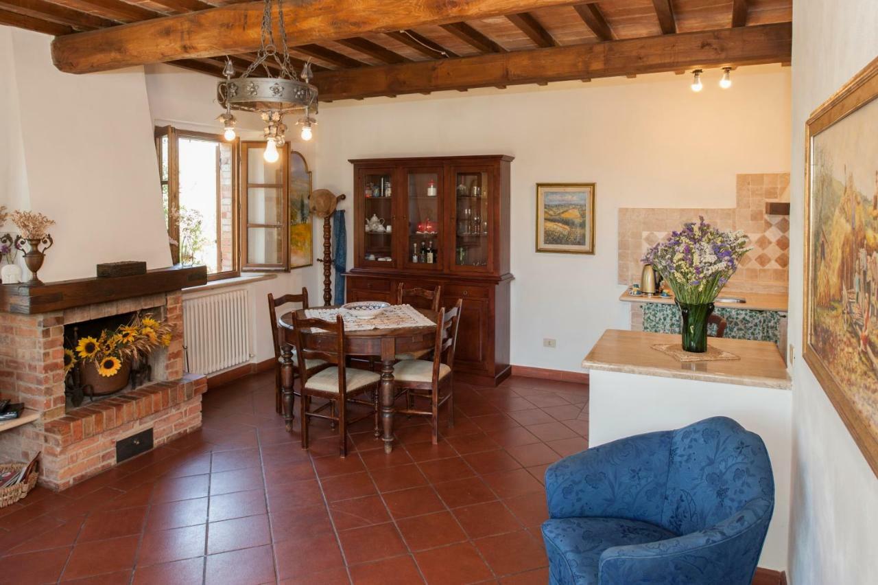 Agriturismo Podernuovo アッシャーノ エクステリア 写真