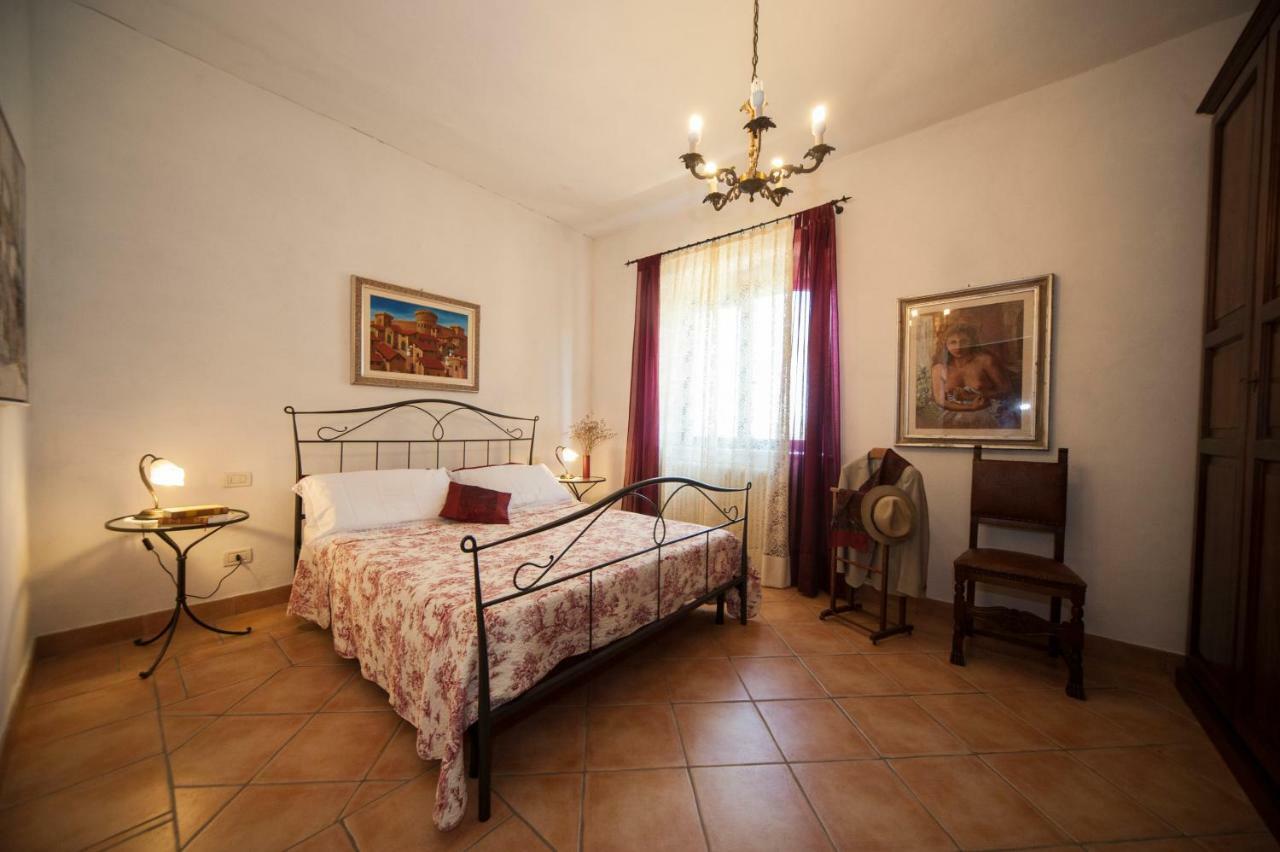Agriturismo Podernuovo アッシャーノ エクステリア 写真